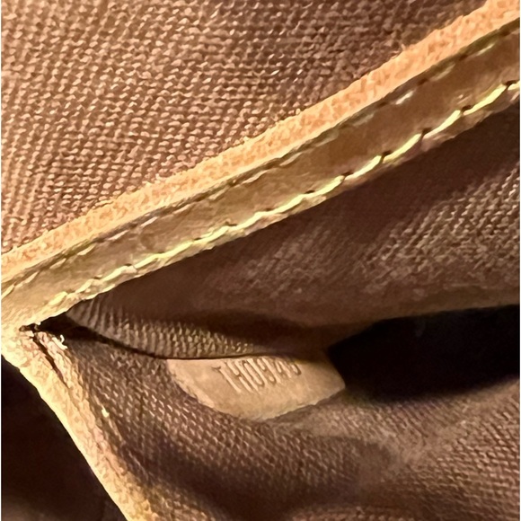 Vintage Louis Vuitton Monogram “Alma” Handbag Width 11x Base 6.5 x H 9” … - Picture 5 of 16